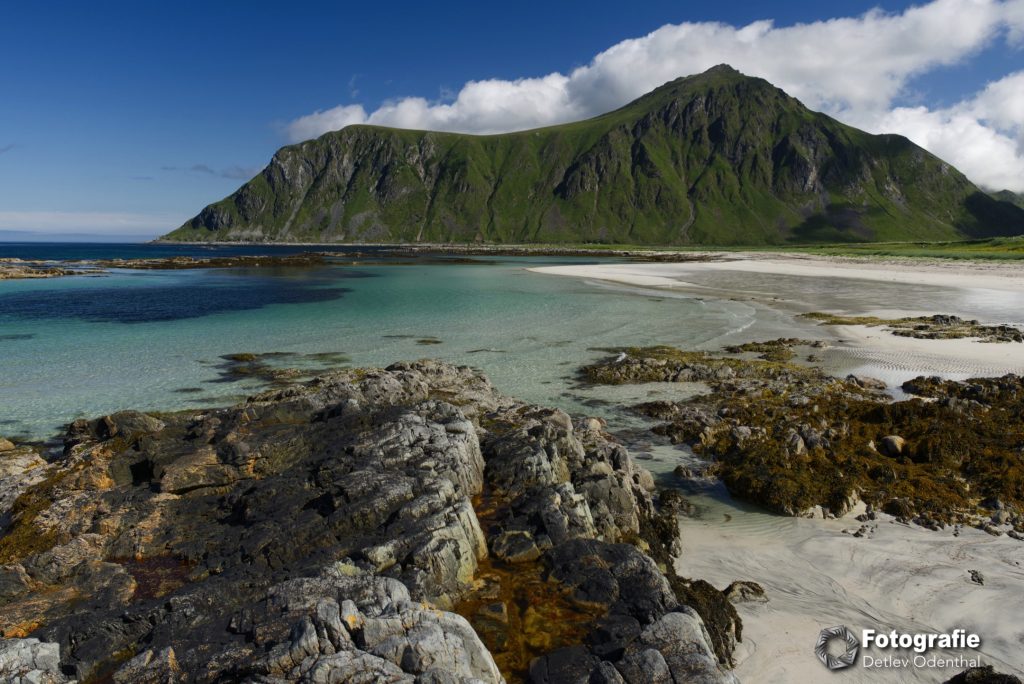 Am Lofoten Beach Camp